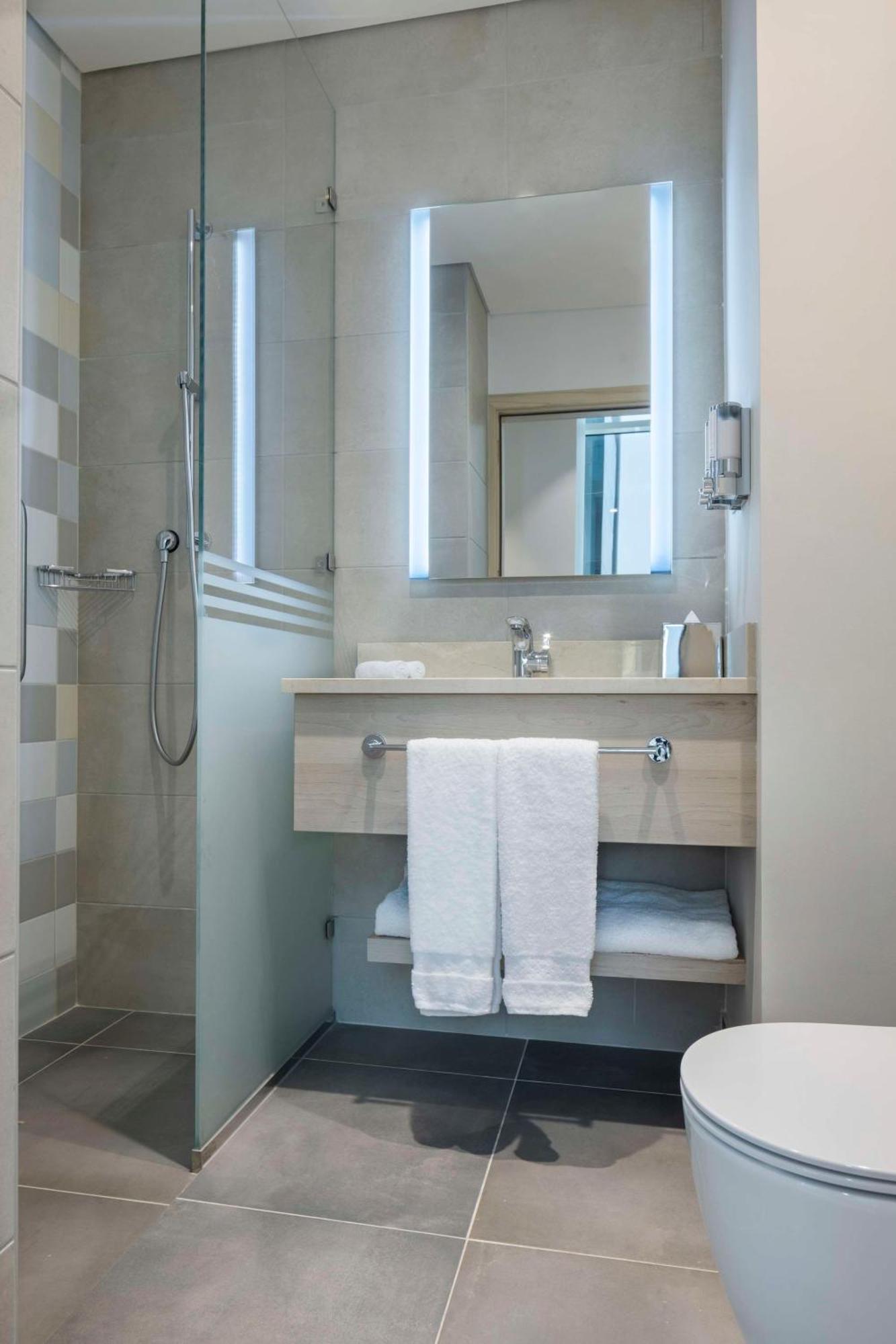 Hampton By Hilton Doha Old Town Hotel Kültér fotó
