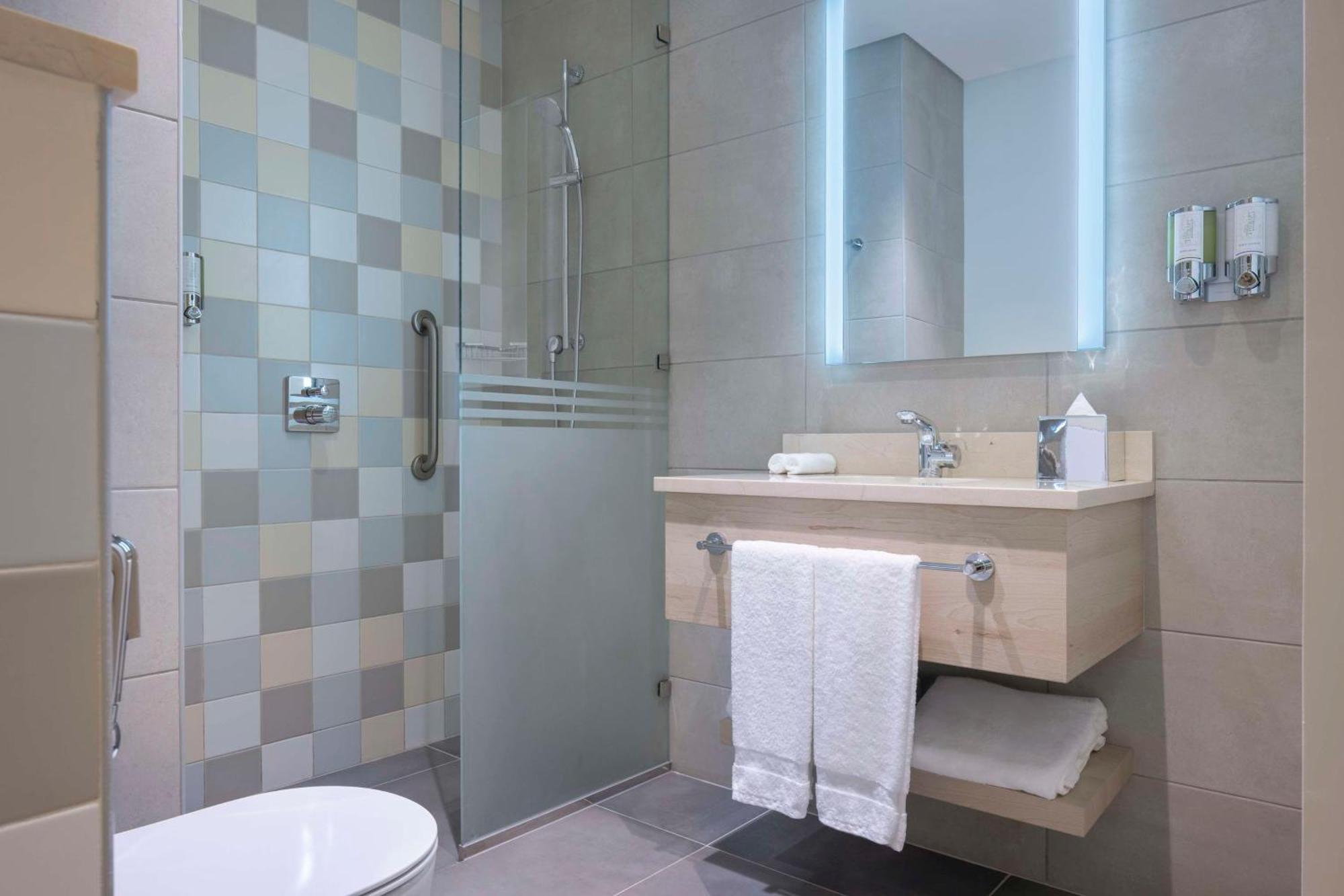 Hampton By Hilton Doha Old Town Hotel Kültér fotó